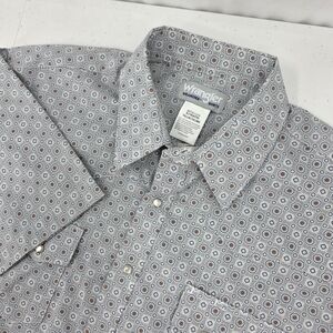 Wrangler Wrancher Short Sleeve Pearl Snap Western Shirt Mens XLT Gray Geometric.